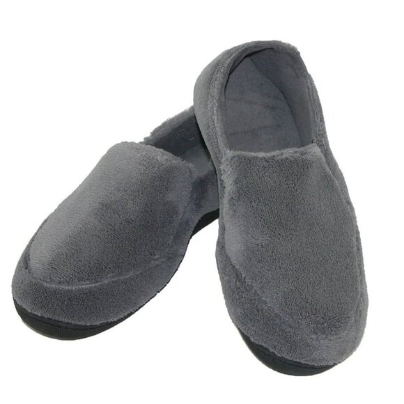 New in Box Men’s Isotoner Slippers Gray 9.5 -10.5 Memory Foam - Picture 6 of 6